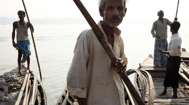 গন্ডক নদী নেপালে উৎপন্ন হয়ে ভারতের বিহারে প্রবেশ করেছে