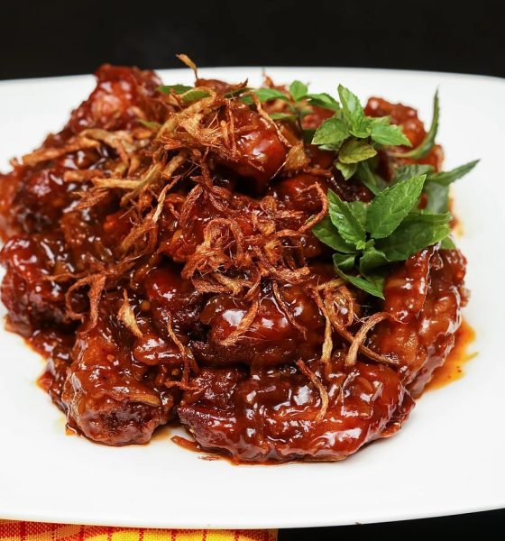 সুইট অ্যান্ড সাওয়ার ক্রিসপি জিনজার হানি ফিশ