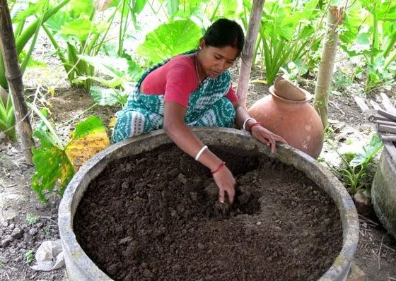 খামার বর্জ্য থেকে মিশ্রসার তৈরি করব কীভাবে?